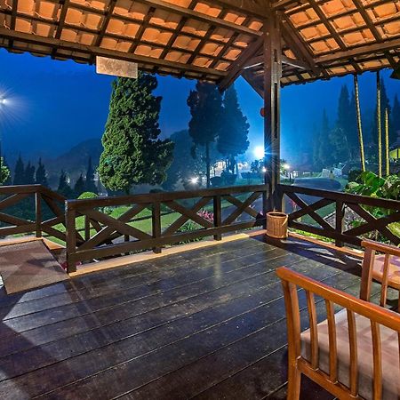 Grand Whiz Hotel Μπρόμο Εξωτερικό φωτογραφία