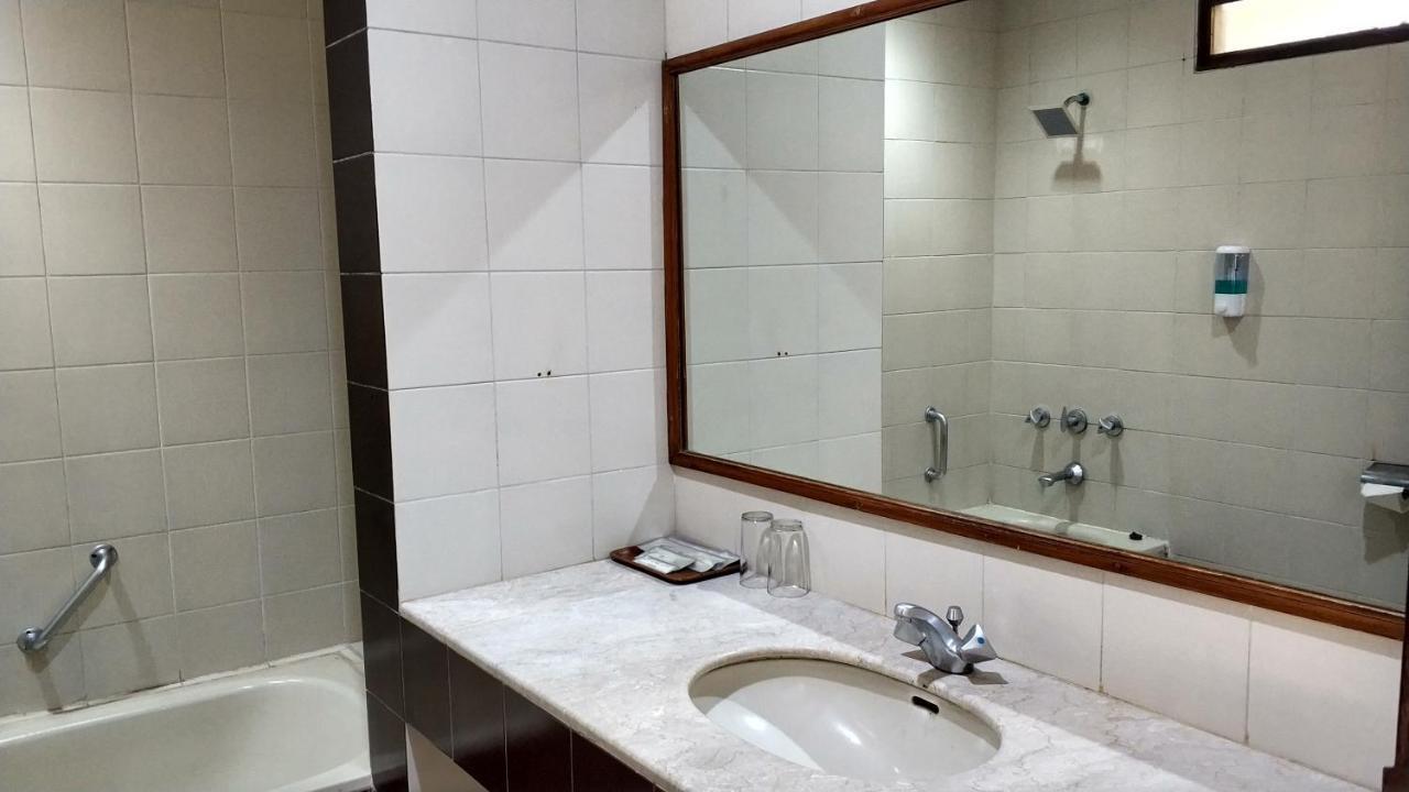 Grand Whiz Hotel Μπρόμο Εξωτερικό φωτογραφία
